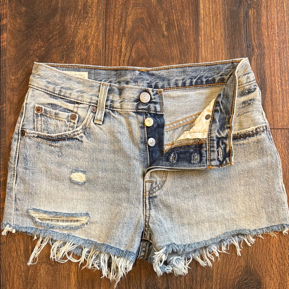 Levi's 501 Blue Jean Shorts Distressed Cut-Offs - Size 25 - Picture 2 of 8